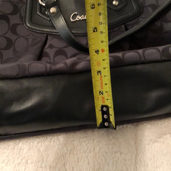 Coach purse - Picture 5 of 5